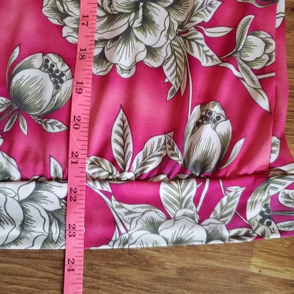 Worthington Petite Blouse Size PL Floral Pink - Picture 6 of 6